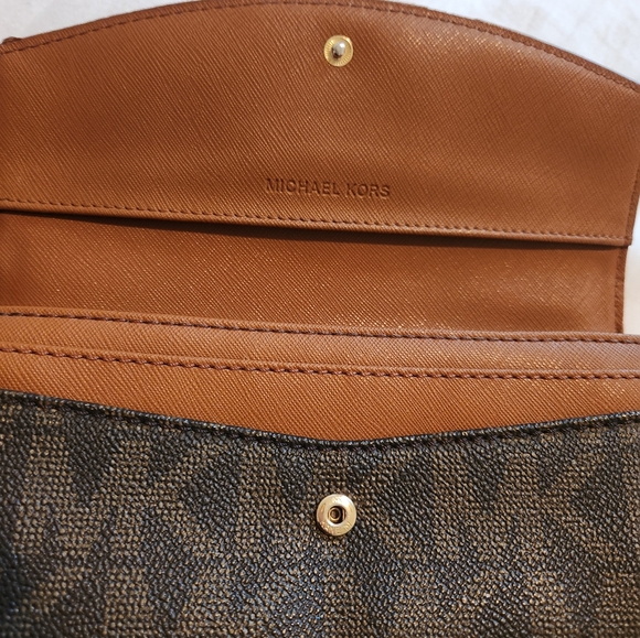 MK wallet - Picture 3 of 4